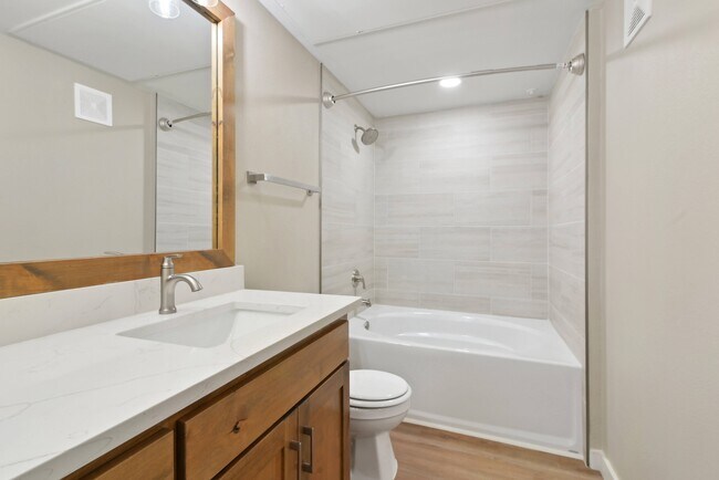 Sillón Sienna (estilo interior de la casa) - The Canyons Apartments