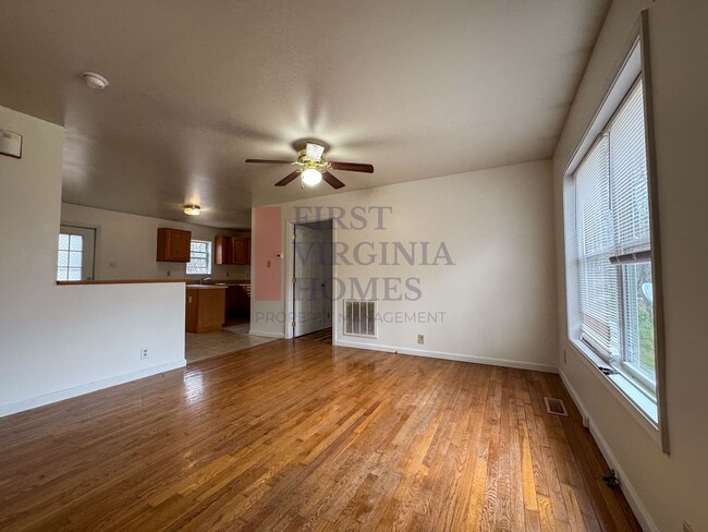 Photo - 3Bedroom/2Bath Home with High-Speed Firefly Internet