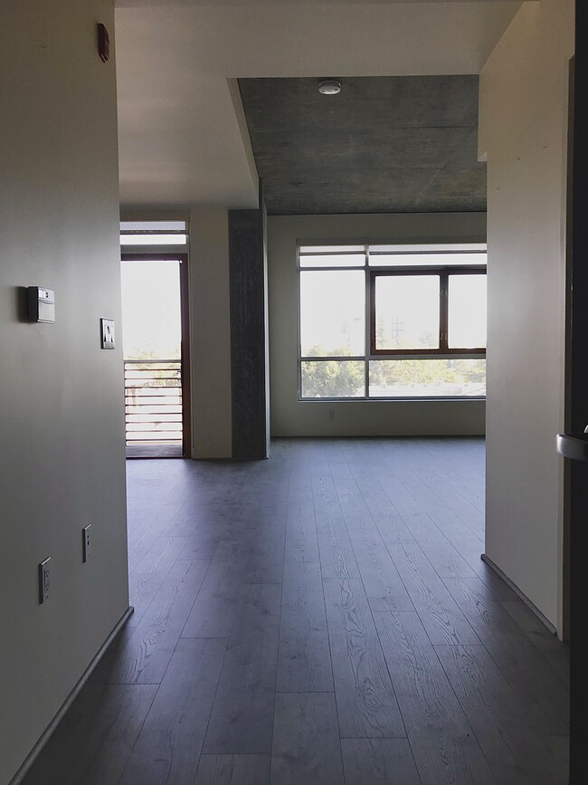 Photo - 1818 L St Unit 701