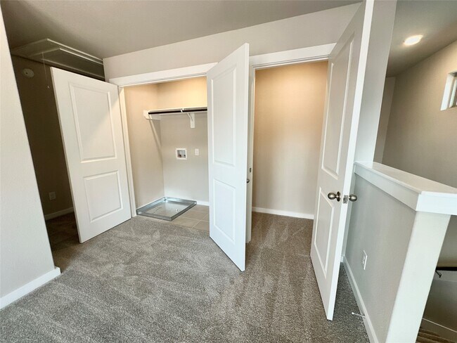 Photo - 12176 Ridge Top Dr