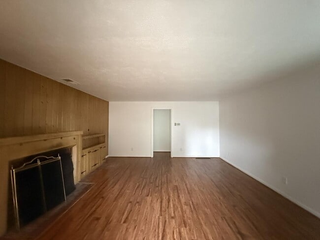 Photo - 16350 SE Vineyard Ln