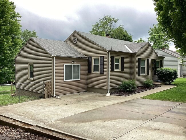 Photo - 9608 E 67 Terrace