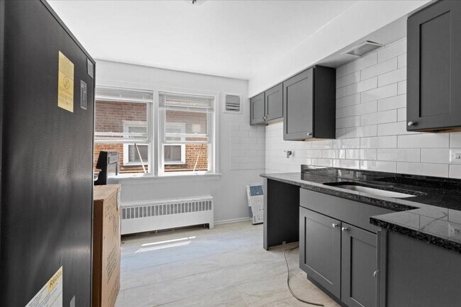 Photo - 1 bedroom in Chicago IL 60645 Unit 25-GN