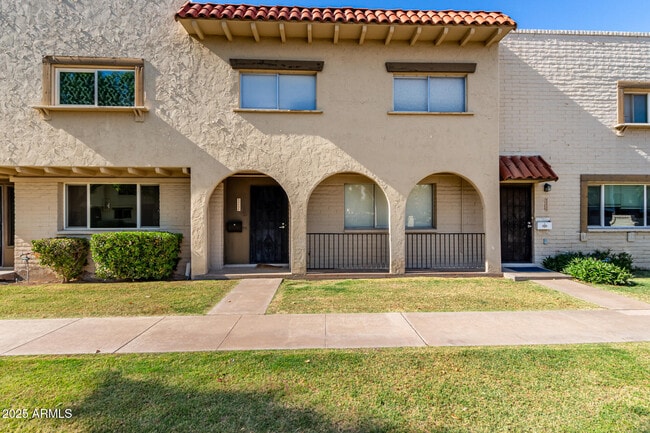 Photo - 6953 E Osborn Rd Townhome