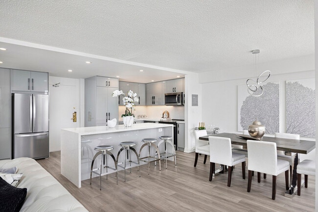 Building Photo - The Summerhill Apartments