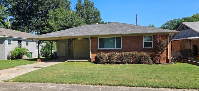 Photo - 311 W I Ave House