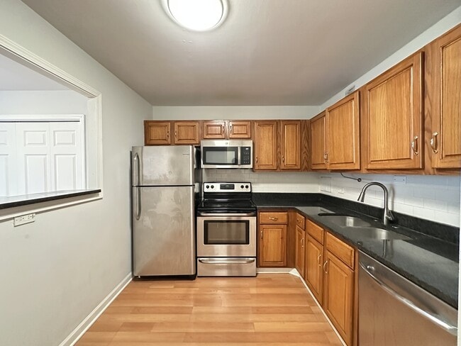 Photo - 1349 N Dearborn St Unit F6