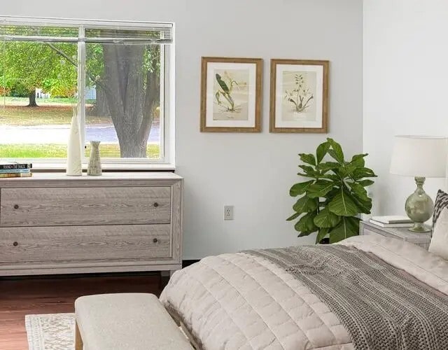 Photo - 319 E 12th St