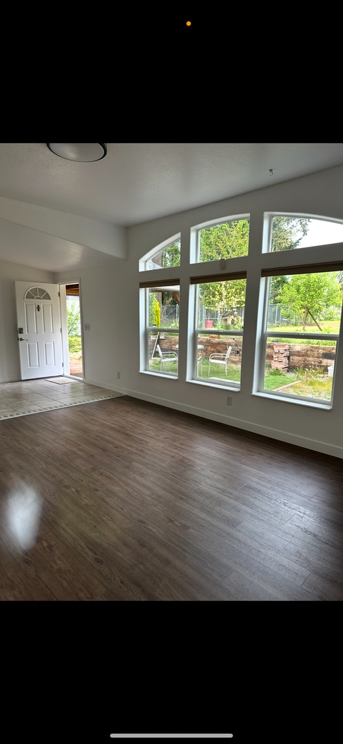 Photo - Spacious 3 bed 2 bath home on large lot