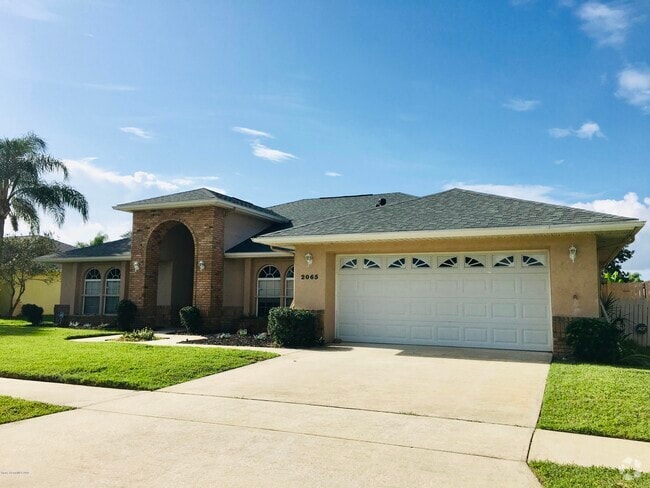 Building Photo - 2065 Thistle Dr Rental