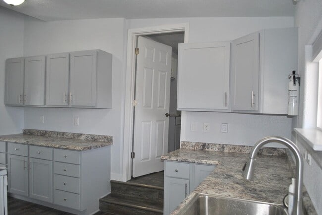 Photo - 202 1/2 Cedar