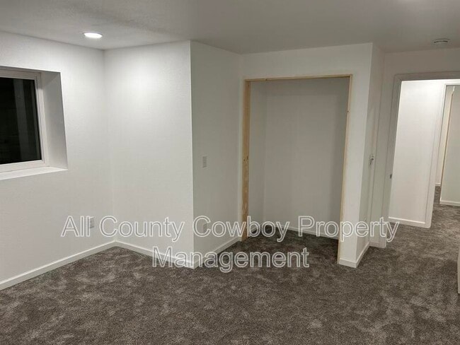 Photo - 1710 1/2 Walsh Court