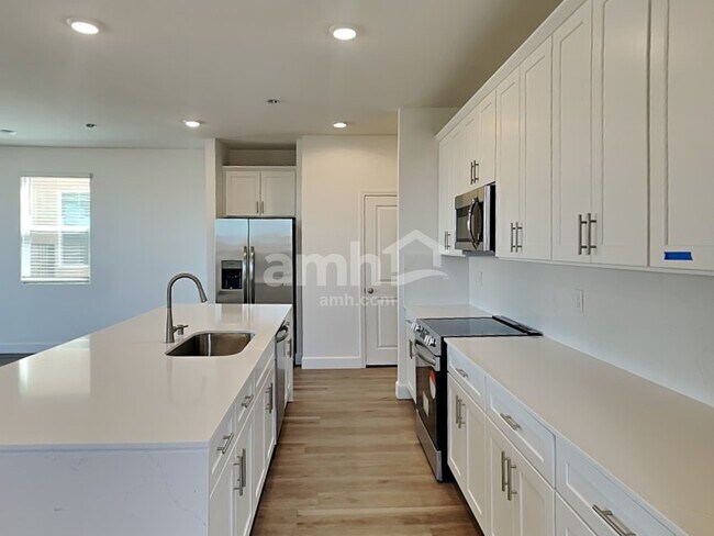 Photo - 10506 Lagaspi Dr