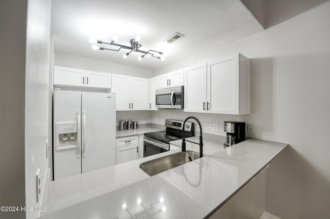 Photo - 5130 Lampost Cir