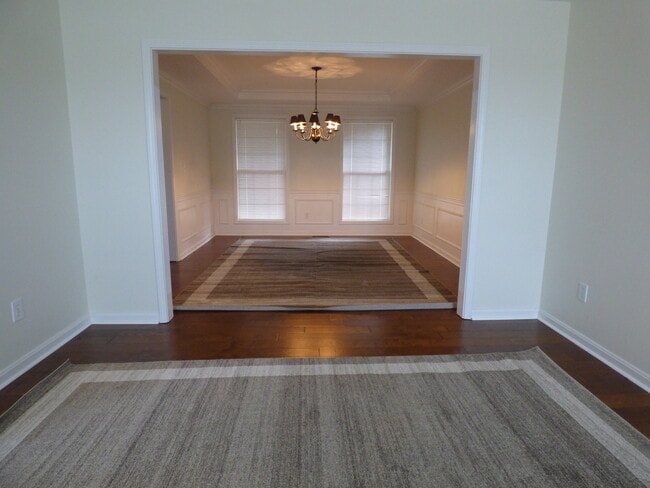 Photo - LOVELY HOME in Hamburg; Renovated, Garage, Many Upgrades!