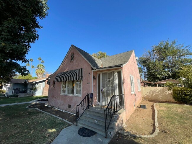 326-328 Flower Street - 326-328 Flower Street Apartment Unit 328