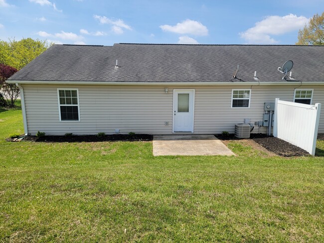 Photo - 6722 Boston Dr Unit 6722