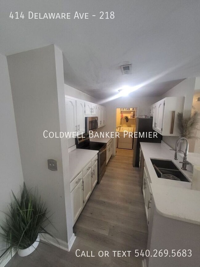 Photo - 414 Delaware Ave