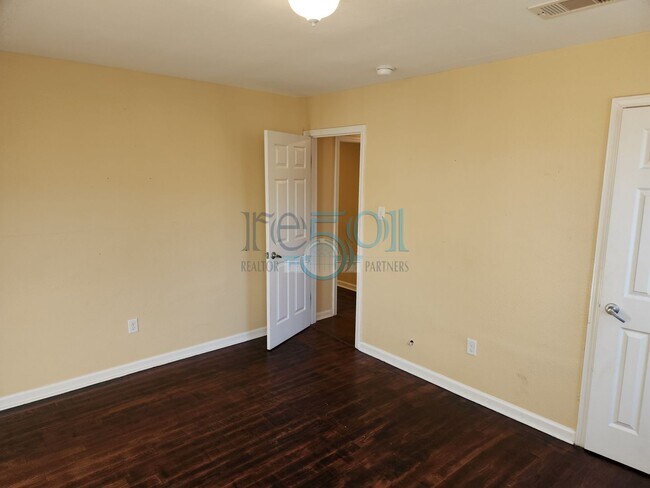 Photo - Great Family Home!  4BR 2 BA