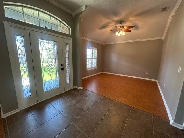 Photo - Spacious 4 Bedroom Home With Upstairs Private Suite And 2 Car Garage