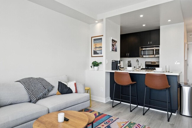 Photo - 899 Pine St Unit SI FL16-ID1245521P