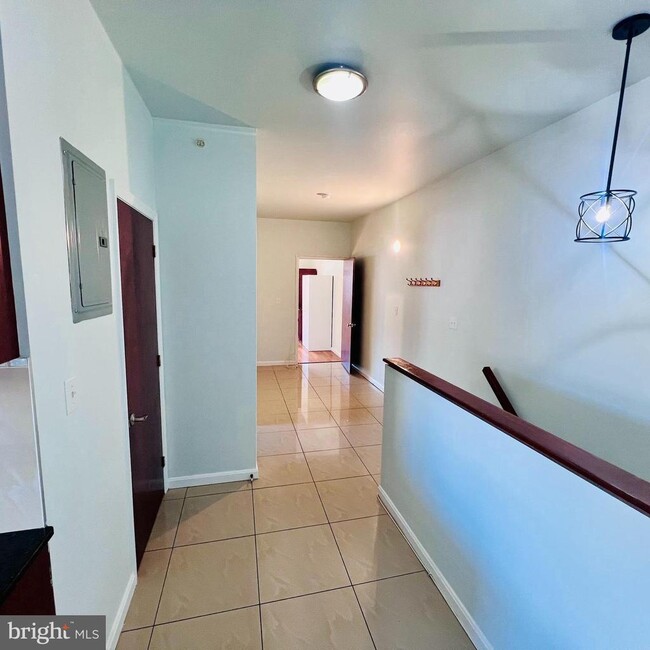 Photo - 1926 S 7th St Unit 3