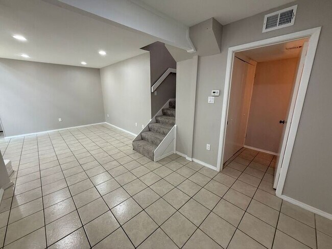 Photo - 889 Dublin Dr Unit D