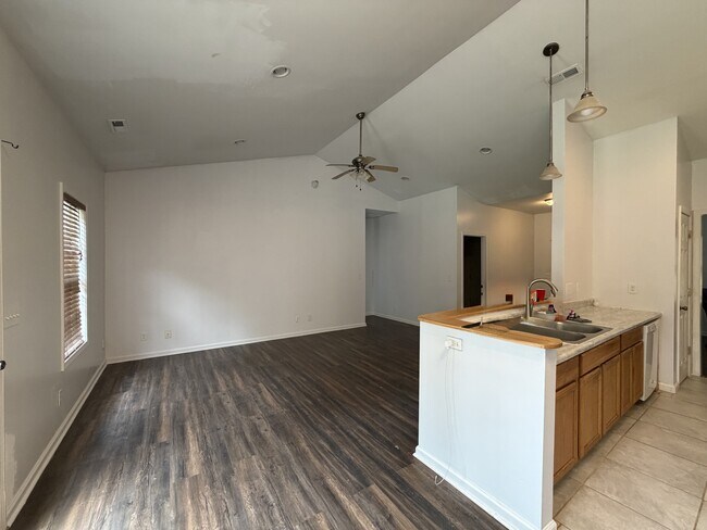 Photo - 2501 Burkholder Rd