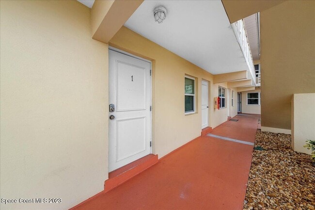 Photo - 7801 Ridgewood Ave Unit 1