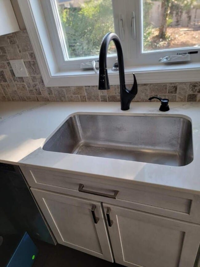 Photo - 27 Warren Ave