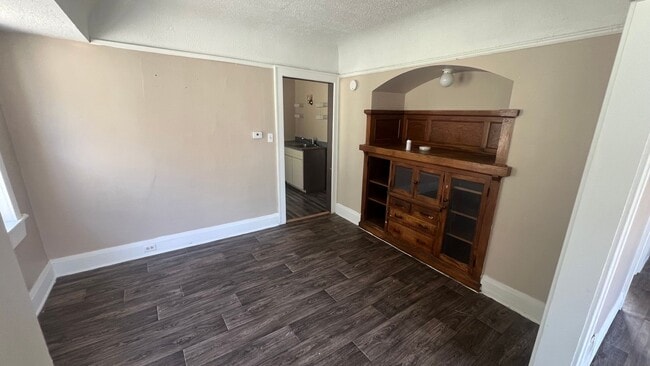 Photo - 2421-2423 W Finn Pl Unit 2423 W Finn Pl (upper)