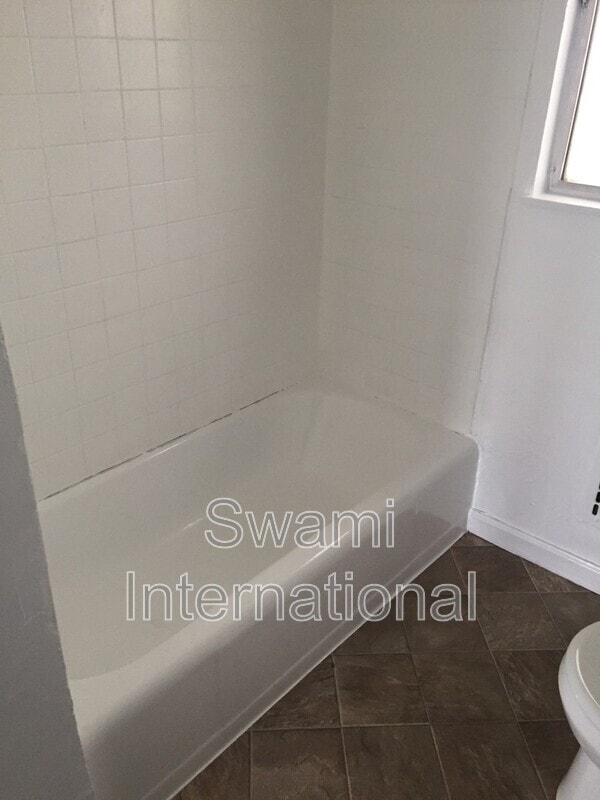 Photo - 2030 E Florence Ave Unit #6