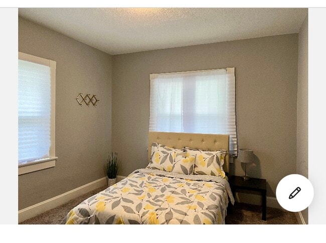 Photo - 36 N Ewing St