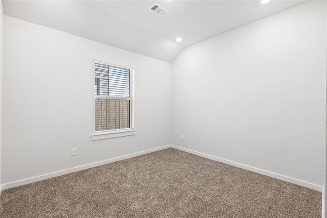 Photo - 1122 Elsinore Dr