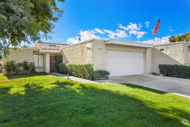 Building Photo - 74239 Santa Rosa Cir Rental