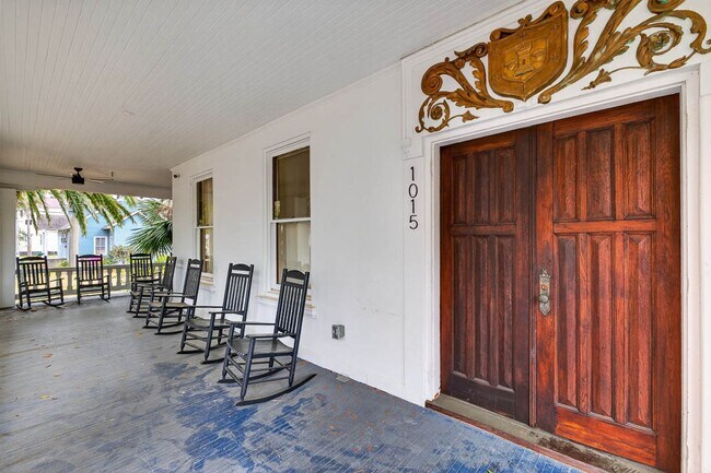 Photo - 1015 Union St