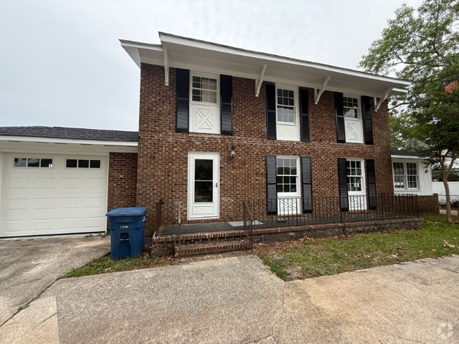 Building Photo - 5918 Woodside Ave Rental