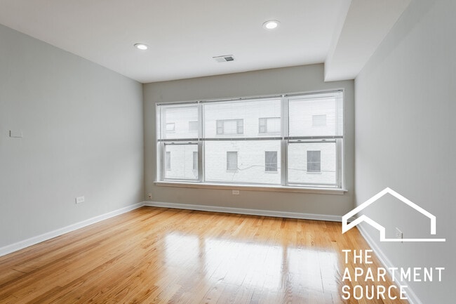 Photo - 6535 N Mozart St Unit 1R