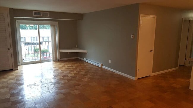 Photo - 201 N Emory Dr Unidad 11