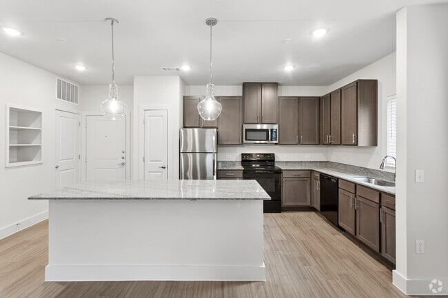 1BR, 1BA - 814SF - Kitchen