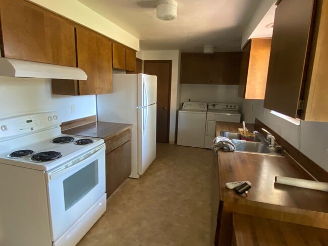 Photo - 2 bed 1 bath in Hamilton