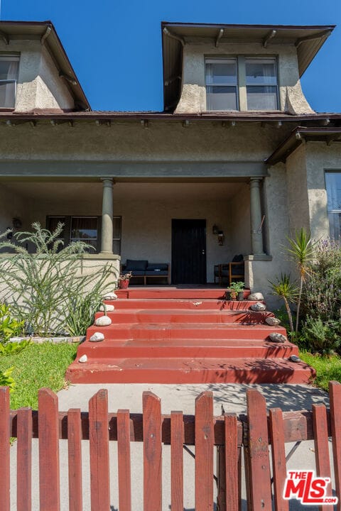 5555 Echo St