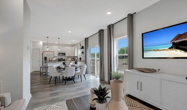 Photo - 169 Pine Crest View Dr