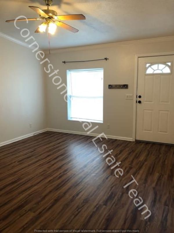 Photo - 1335 Market St