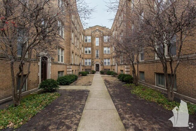 Building Photo - 4912 N Hoyne Ave Rental