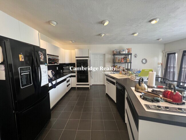 Photo - 32 Winchester St Unit 1