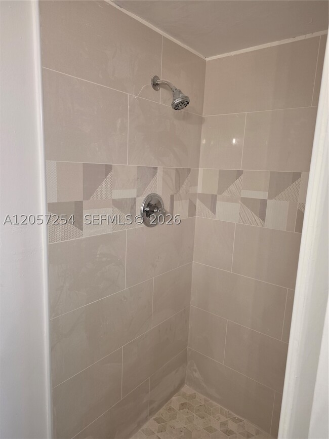 3048 Sunrise Lakes Blvd Unit 421