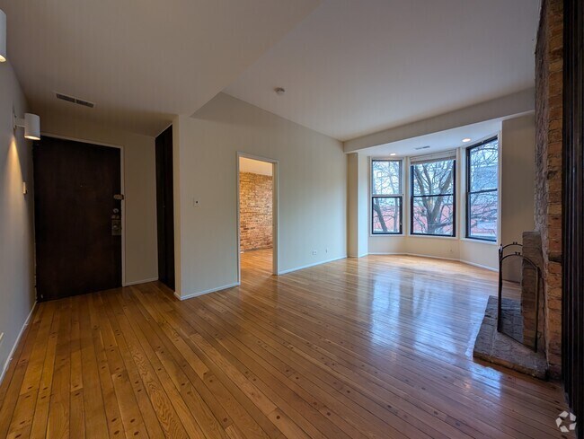 Building Photo - 602 W Surf St Unit 3 Rental
