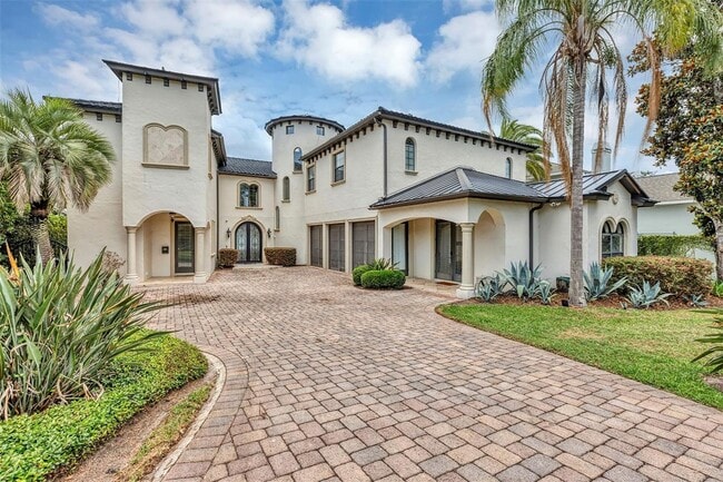 Photo - 2616 N Westmoreland Dr