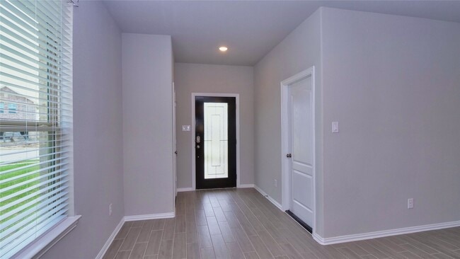 Building Photo - 31310 Spotted Saddle Hollow Rental